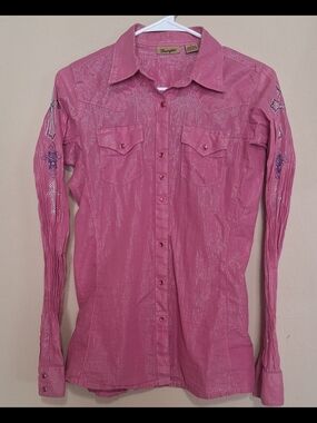 Wrangler 20x Hot Pink Western Embroidered Button-Up Shirt Cross Accent Metallic